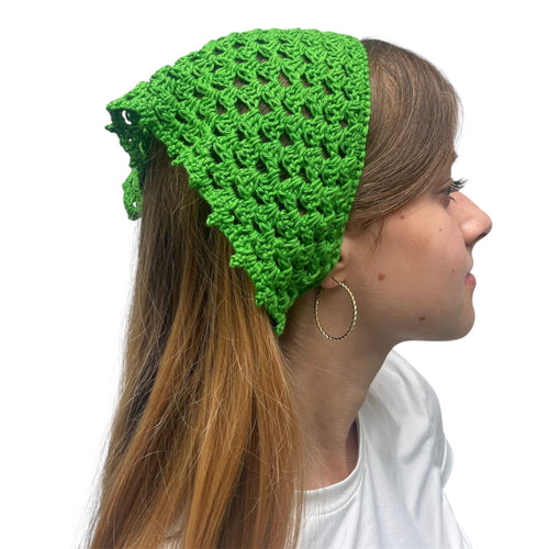 Bandana tejida a crochet – Hecha a mano.
